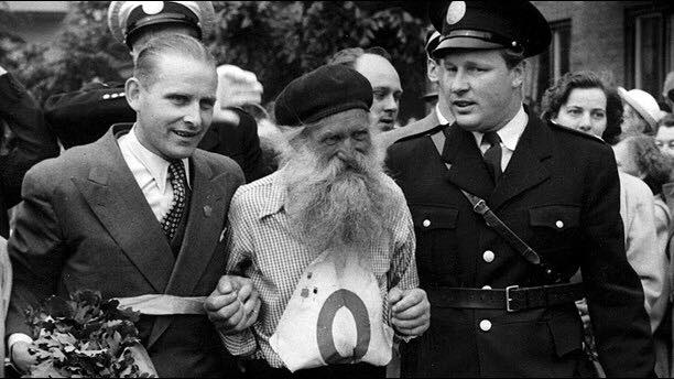 24862333_369867886772159_152515974286099556_n